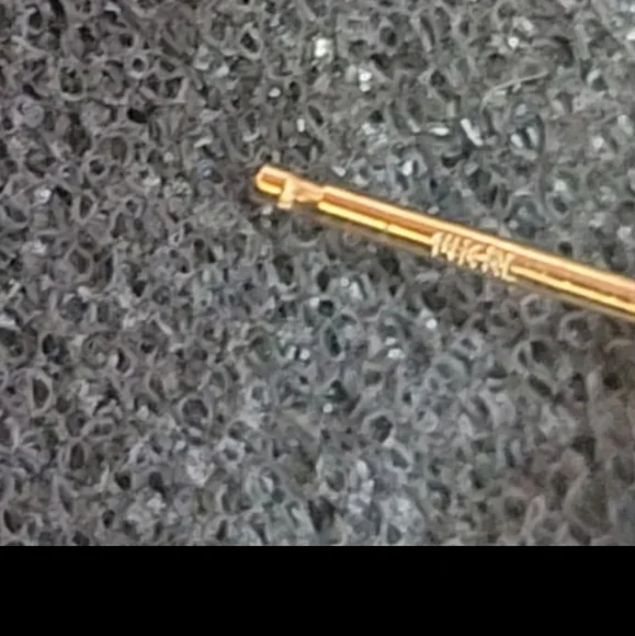 E17 14k Gold Shooting Star Earrings